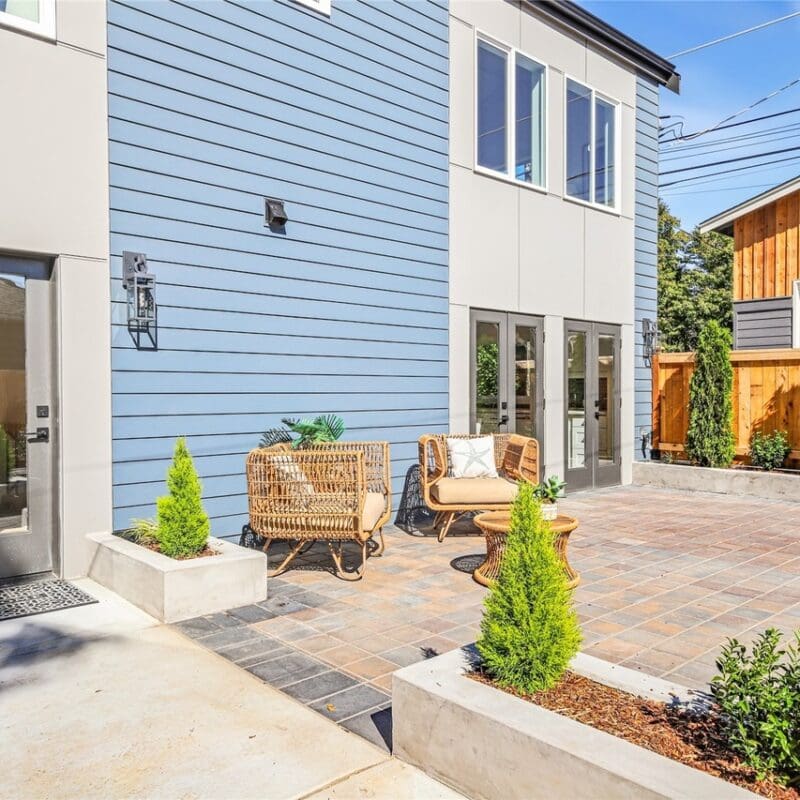 Seattle DADU build by Haas Development DADU exterior.