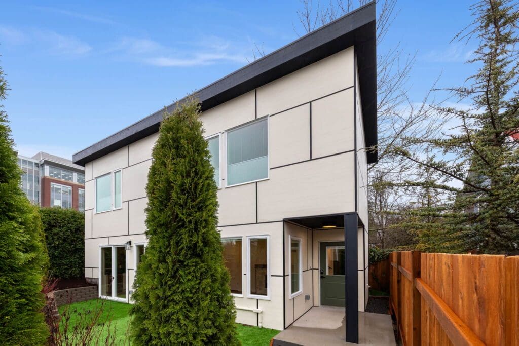 525 19th Ave, Seattle WA_0005 Exterior of two-story, 1,000 sq ft Seattle DADU