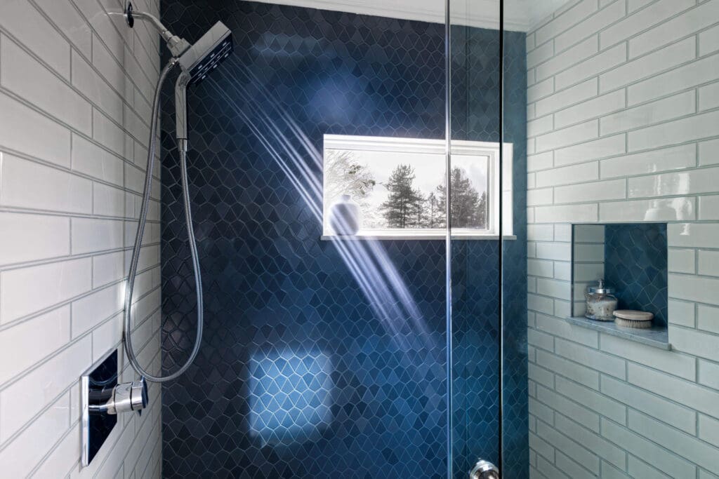d25281d4-potter-west-seattle-bathroom-shower-scaled